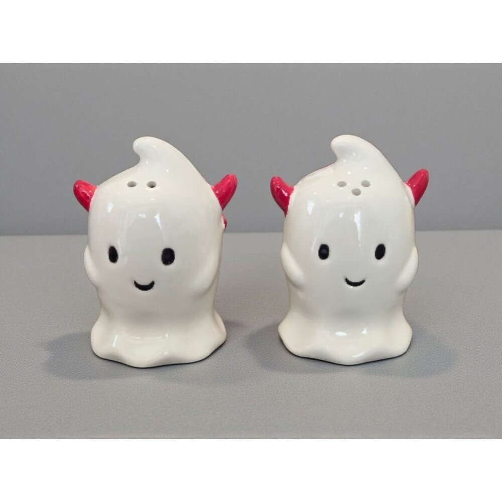 New Spooky Ghost Devils Halloween Salt & Pepper Shakers Dinning Decor Set